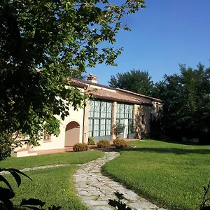 https://la-tana-del-ghiro-roncofreddo.emilia-romagnahotels.net